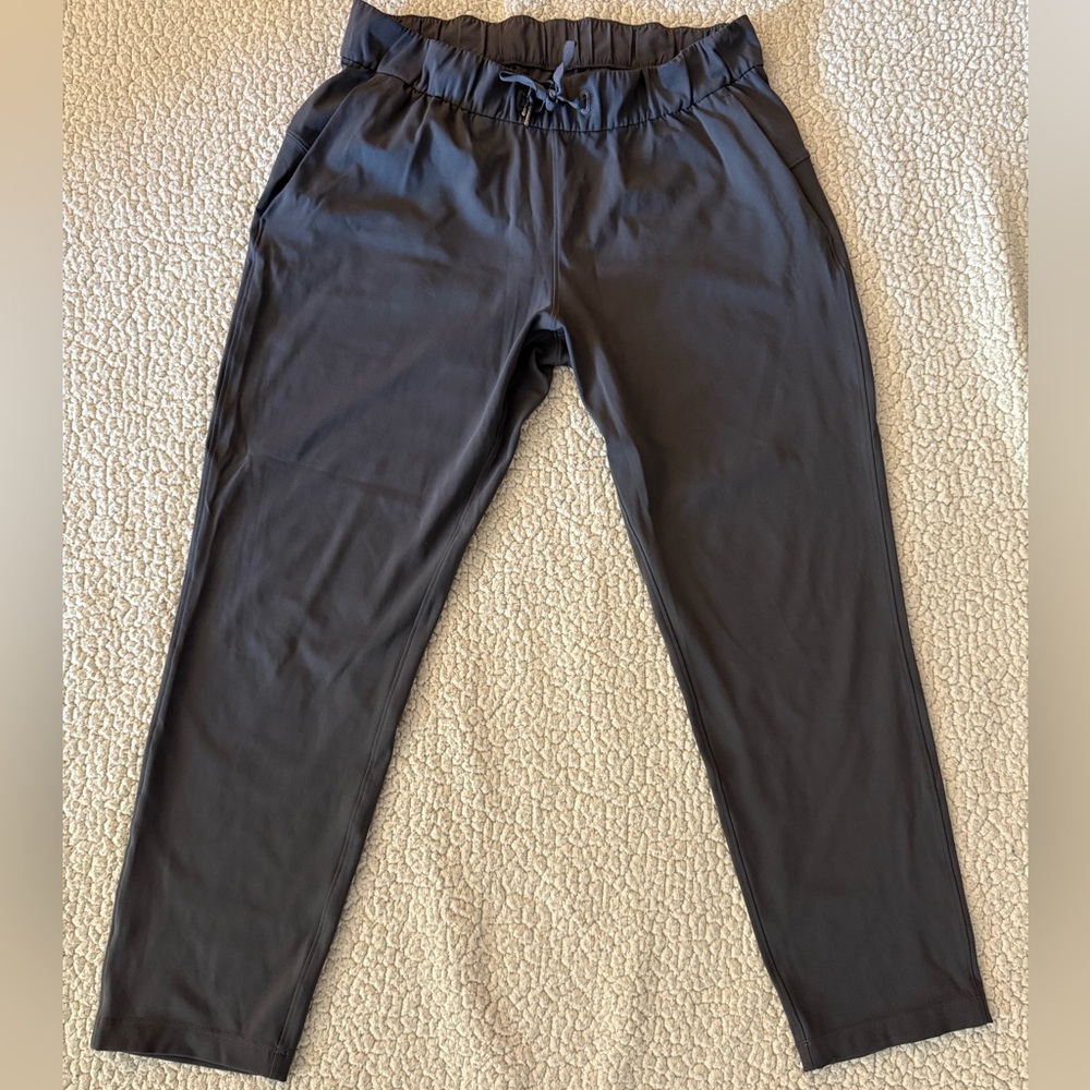 Lululemon On The Fly Pant *28 Luxtreme Dark Shadow